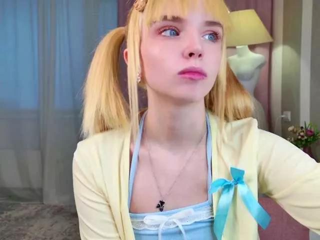 b4by-lol1 from BongaCams
