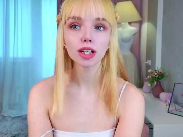 b4by-lol1 from BongaCams