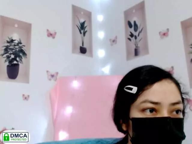 LittlewxjButterfly from BongaCams