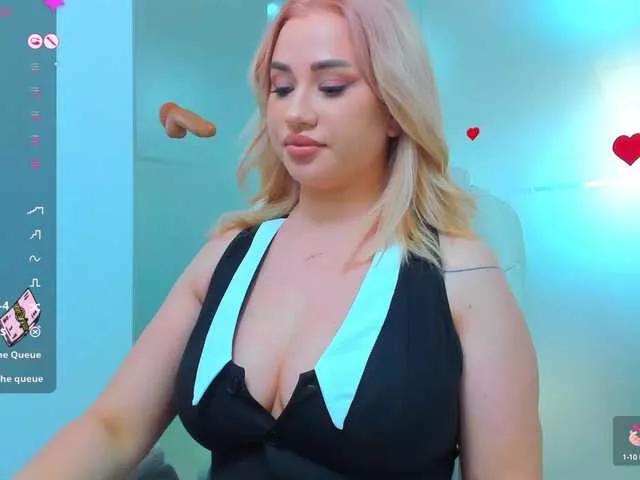 sassyqueen from BongaCams