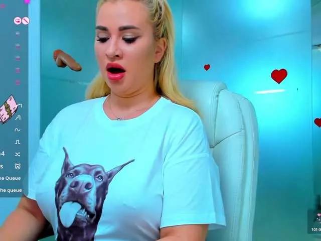 sassyqueen from BongaCams