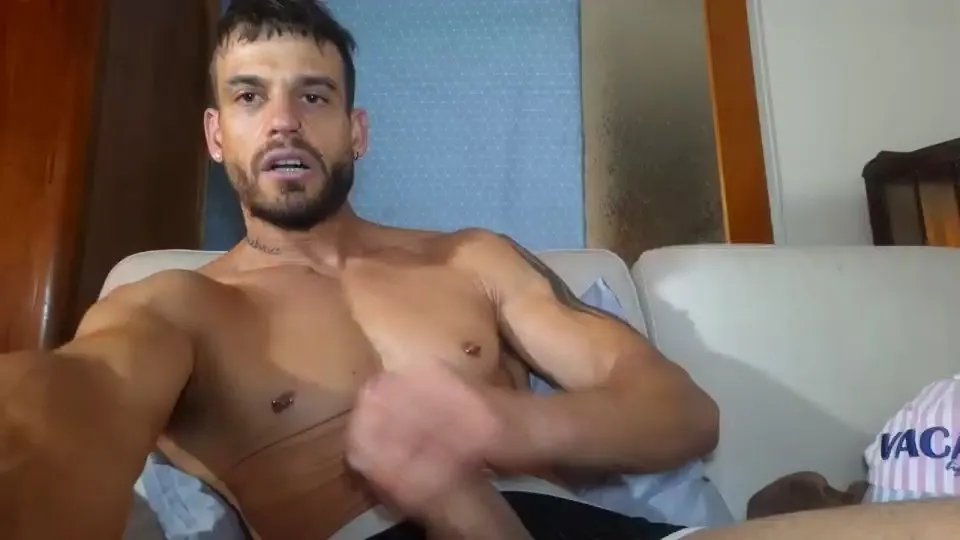 maxpac_rocco on Cam4