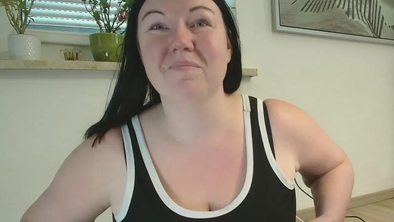 pussy6wetlips on Cam4 