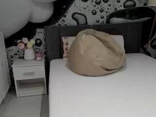almafancy on CamSoda