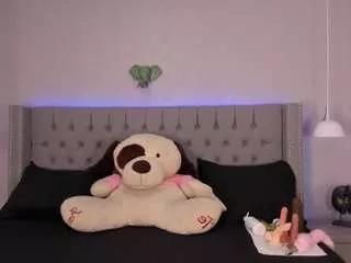 annecox9 from CamSoda
