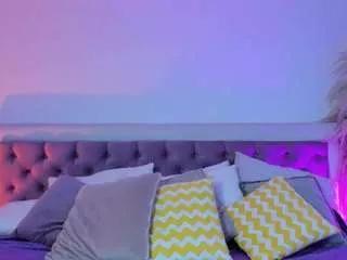 arianaa-collins from CamSoda