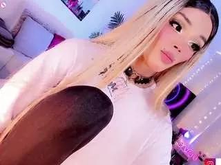 doll-swett from CamSoda