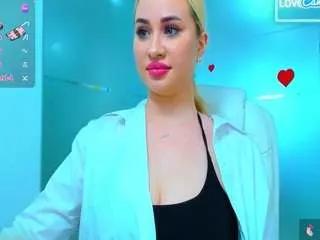 kinkyofficee from CamSoda