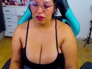 luluferrerr from CamSoda