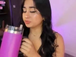 queen-liana from CamSoda