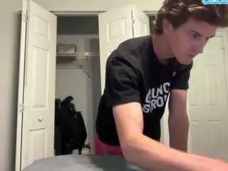 rockstarjosh13 on CamSoda