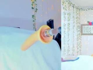 tiffanny-loveee from CamSoda