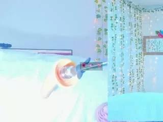tiffanny-loveee from CamSoda
