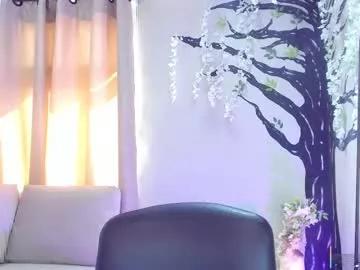 alaiasmile_ from Chaturbate