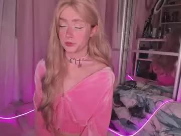alicexbae — Welcome to my room! Lush Domi is on! Body tour 22tks, Naked 100tks, Random lvl vib 38tks c; My  4 life +2 vid 555ks! Feel free to chat :3 #brunette #glasses #smoke #hairy #bush