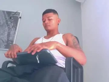 andrewkenoxx_ on Chaturbate