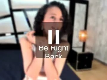 ariannarussell1 on Chaturbate