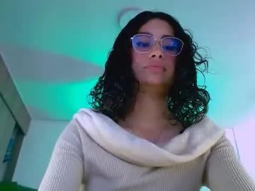 aveline_nuit on Chaturbate