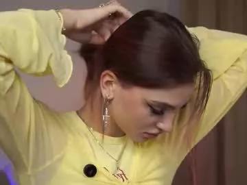 beckymadsons —  Let's make 25000 TODAY! I'm a #teen #18, #new #shy here, but already the best #bigass on CB  - Goal: flash boobies and pinch pierced nipples close to cam [221 tokens left]