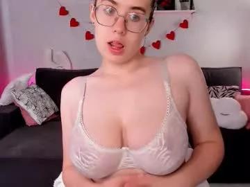 bellacaress from Chaturbate