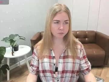 bettyurbane — #smalltits   #18 #pregnant  #new #redhead