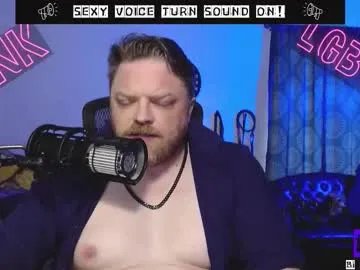 bi_master_mack on Chaturbate