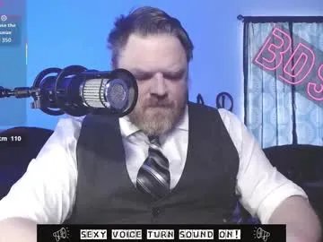 bi_master_mack on Chaturbate