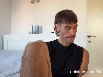 blondultra on Chaturbate