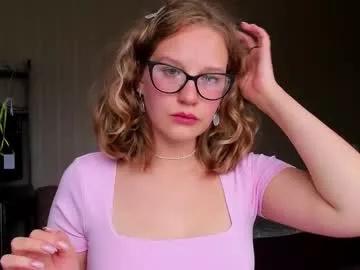 bloomi_lum — Hi my name is Lumi <3 its my #firstday | My goal is Untie my shirt  #new #18 #shy #teen  [0 tokens remaining]