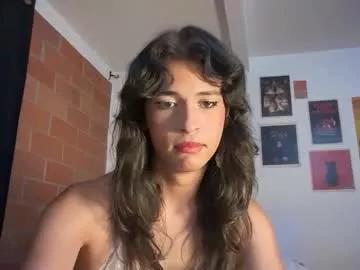 bloomingbella — make us get naked    #trans #femboy #gay  [2997 tokens remaining]