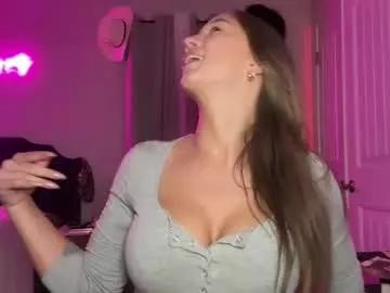 brielledaviss on Chaturbate