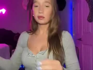 brielledaviss on Chaturbate