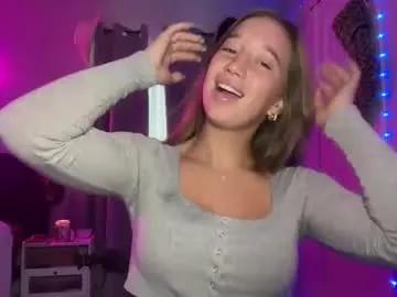 brielledaviss on Chaturbate