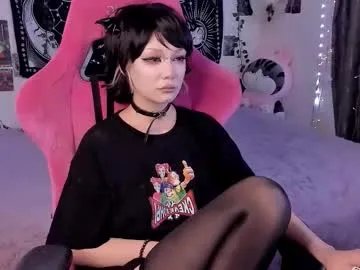 broodmommyy3 on Chaturbate