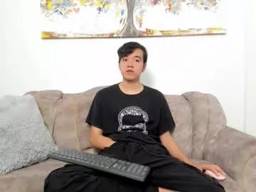bunny_maxxi — masturbate for 10 min  [100 tokens remaining]