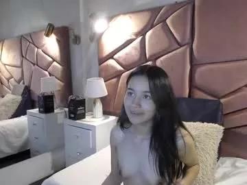 bunnywhite21 on Chaturbate 