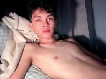 camwithethan on Chaturbate