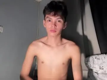 camwithethan on Chaturbate