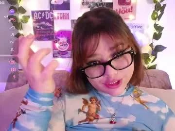 chaarlotte_1 from Chaturbate