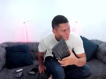 chris_diamonnd — GOAL: Flash (u choose)  [80 tokens remaining] Watch it slowly slide over my body  #new #hotguy #guynextdoor #muscle #latino