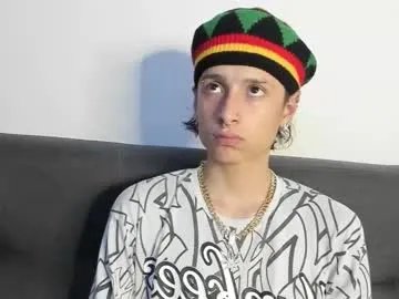 cirosky_elchicopolla on Chaturbate