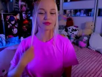cuttie_ponyy on Chaturbate 