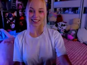 cuttie_ponyy on Chaturbate 