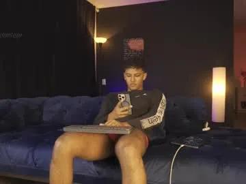 danblo — Take off T-shirt  (Pablo)  [50 tokens left] #bigdick #couple #twink #monstercock #young