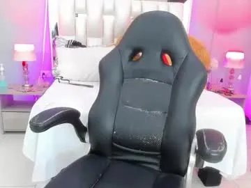 darlyn_tenderhot__ on Chaturbate