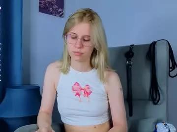 dasshiki — [80 Left] Worship my perfect feet and legs #bdsm, #sissy, #mistress, #c2c, #blonde