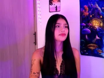 devours_fire on Chaturbate