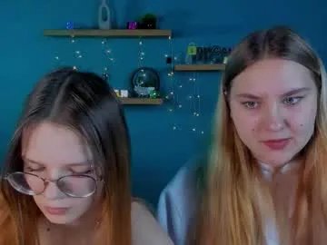 dina_bloom on Chaturbate