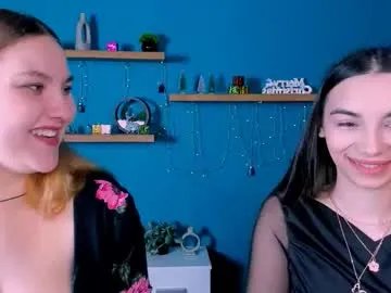 dina_bloom on Chaturbate