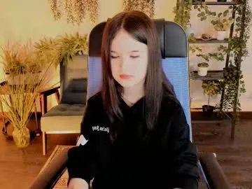 elainebeness on Chaturbate